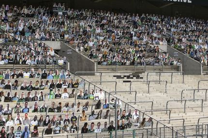 Οι φίλοι της Γκλάντμπαχ βρήκαν τρόπο να τρυπώσουν στο Borussia Park