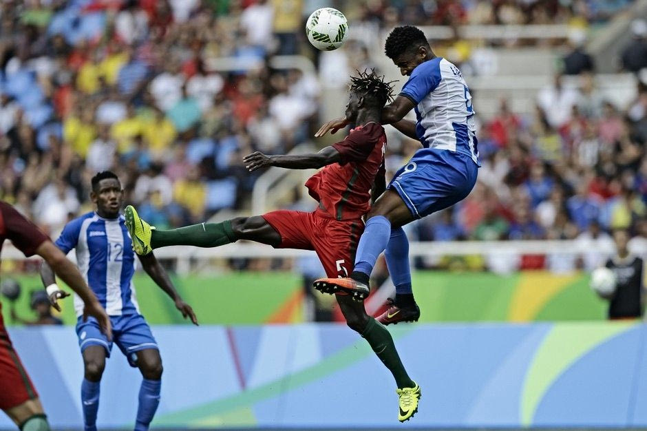 Ο Έντγκαρ Ιέ ψάχνει ένα λιμάνι για να γίνει ο παίκτης που μπορεί να γίνει