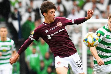 Ο Άαρον Χίκι δεν χωράει στην καρδιά της Hearts