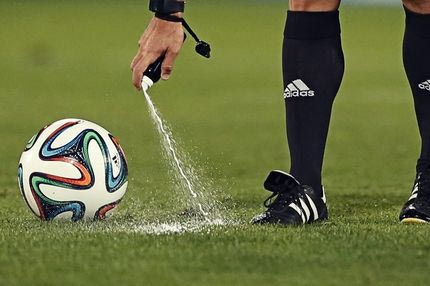 Πώς το σπρέι του τείχους γίνεται τοίχος φυλακής για τον Ινφαντίνο