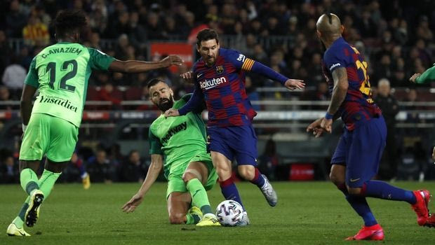 Η LIDL ΕΛΛΑΣ επενδύει 500.000 ευρώ στην καμπάνια «PLASTIC FREE SANTORINI»