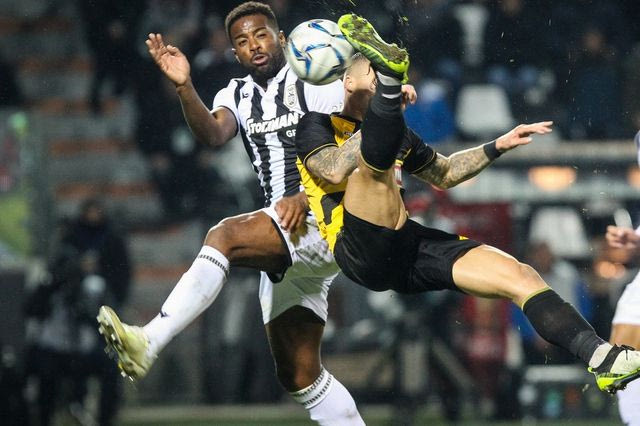 Το Contra.gr κάνει την σέντρα στα playoffs της Super League