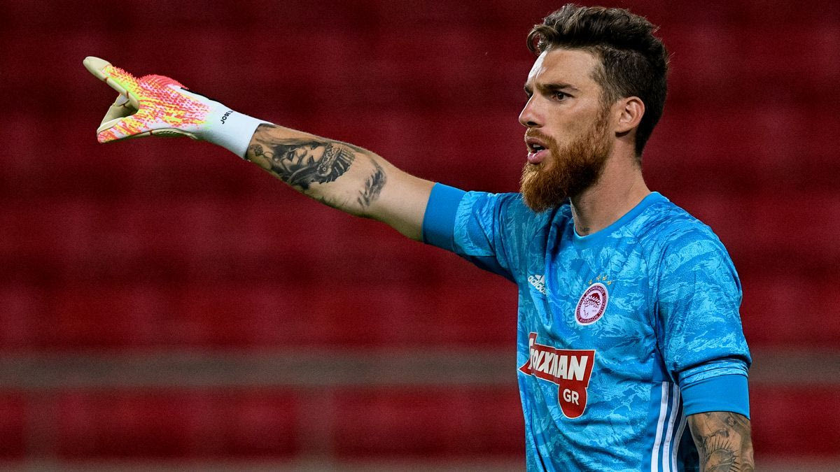 Αν συνεχίσει στον Ολυμπιακό ο Σα, θα έχει κανονικό αντίπαλο για το Νο.1