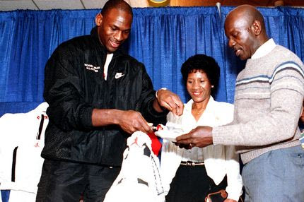 Ο Τζόρνταν ‘έστησε’ δύο τελικούς στη μνήμη του μπαμπά του