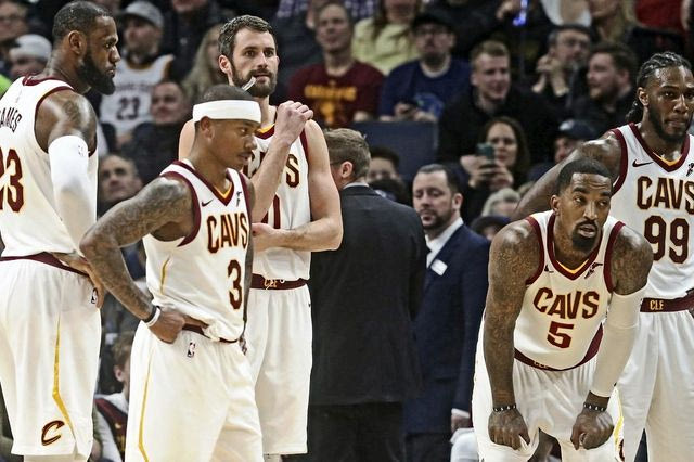 Ο JR Σμιθ γιόρτασε -με ξύλο- την επέτειο από το choke των 2018 NBA Finals