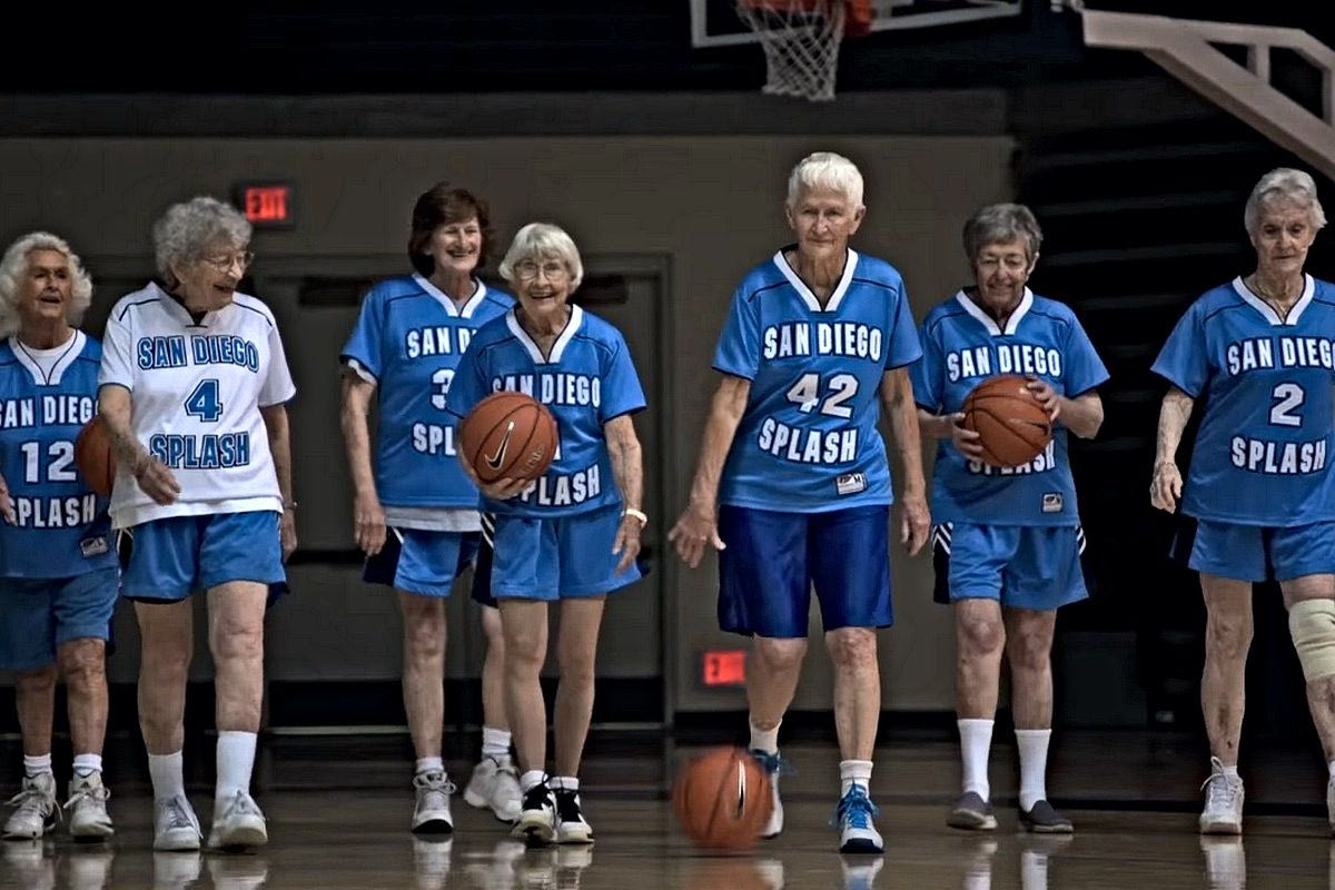 Οι Splash Sisters είναι κυριολεκτικά η μεγαλύτερη ομάδα του κόσμου