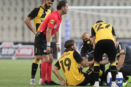 ΑΕΚ-ΠΑΟΚ: Το ‘καθρεφτάκι’ του Καρέρα θόλωσε στον λαβωμένο Τσιγκρίνσκι