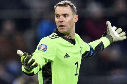 Τα ναζιστικά φάλτσα του Μάνουελ Νόιερ ‘γεννούν’ 12χρονους Κου Κλουξ Κλαν