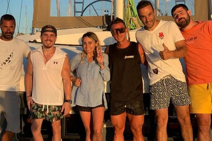 Απόδραση με καταμαράν για Πετρούνια, Μιλλούση & Βολικάκη από την Stoiximan και τη Yachtsailing.gr