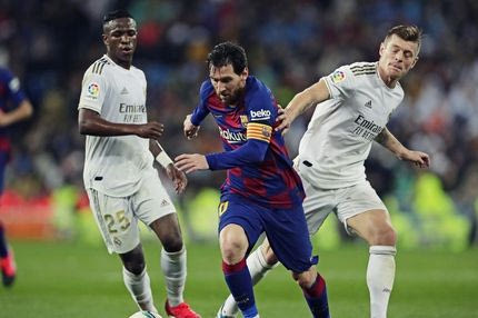 Η μάχη των δύο κόσμων: Το ροζ της Ρεάλ κόντρα στο total black της Μπαρτσελόνα