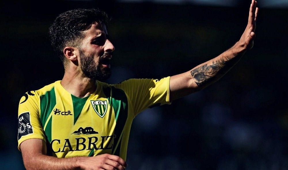 Ο Σαβιέρ υπογράφει στον Παναθηναϊκό για να συναντήσει τον Σα, αν μείνει