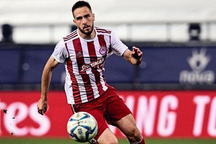 Ο Φορτούνης ακούει ΑΕΚ και σαν να ξέρει ότι θα σκοράρει