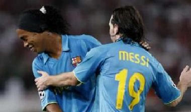 Μέσι: “Μακάρι να μείνει ο Ροναλντίνιο”