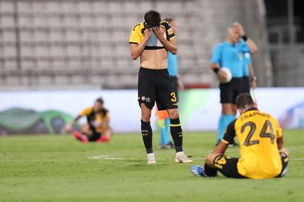 Η ΑΕΚ έμεινε κολλημένη στο φανάρι