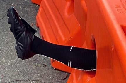 Τα πανάκριβα ποδοσφαιρικά παπούτσια που δεν είναι, ακριβώς, για ποδόσφαιρο