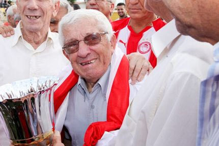 ΑΕΚ για Μπέμπη: “Σπουδαίος αντίπαλός μας…”