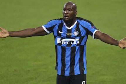 Ο χειρότερος παρουσιαστής ειδήσεων ‘δολοφονεί’ χωρίς αιδώ τα ονόματα των ομάδων