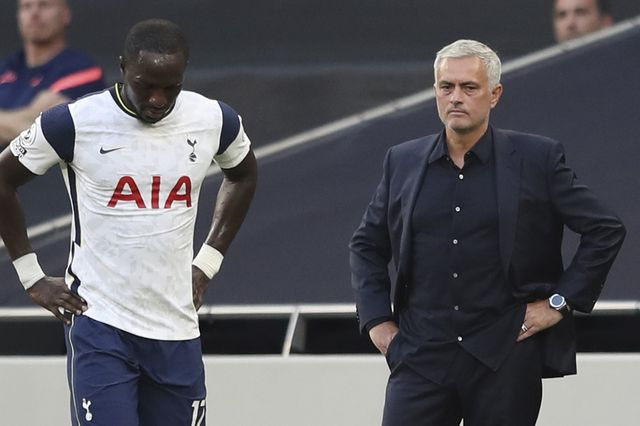 Ο Μουρίνιο θα προτιμούσε την Άλεξ Μόργκαν από τους τεμπέληδες παίκτες του