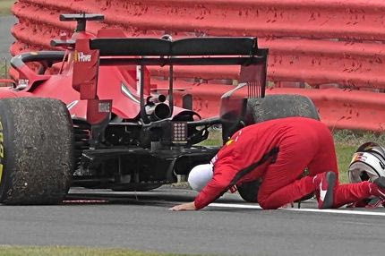 Για να λύσει τα θέματα της Ferrari ο Φέτελ θα γίνει μηχανικός