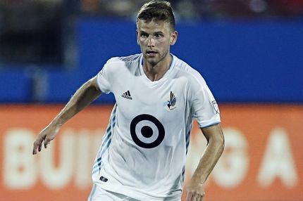 H ‘επανάσταση’ μιας ολόκληρης ομάδας για χάρη του γκέι ποδοσφαιριστή της