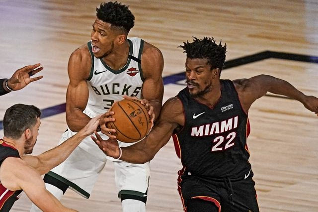 Ο Αντετοκούνμπο έκλεισε το μάτι στους Χιτ μέσω του Κύργιου