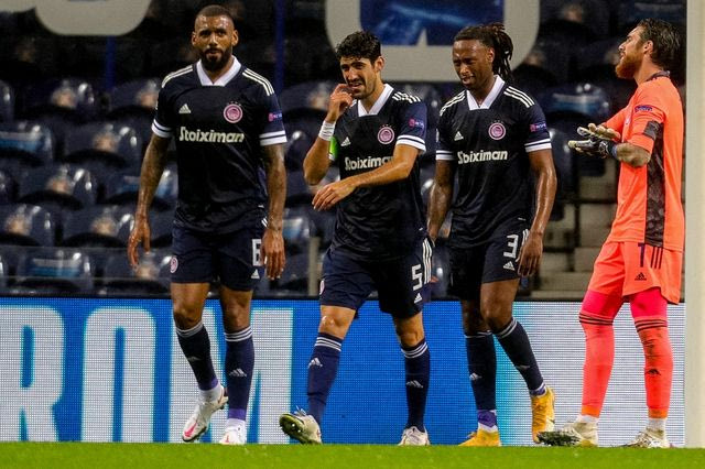 Πόρτο-Ολυμπιακός: Το νομοτελειακό λάθος του Μπουχαλάκη ήρθε σε ‘κακό’ ματς