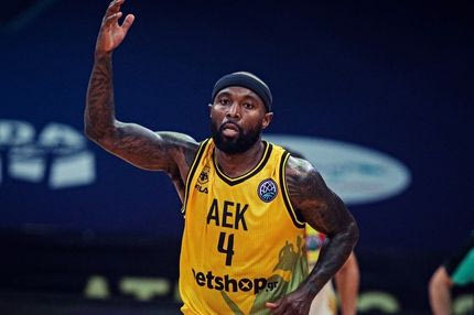 ΑΕΚ: Νέοι – ‘γέροι’ όλοι μαζί για το Κύπελλο