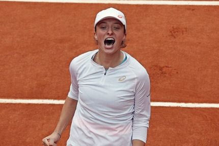 Ίγκα Σφιόντεκ: Η απόλυτη κυρίαρχος του Garros δεν ξέρει αν θέλει να παίξει επαγγελματικό τένις