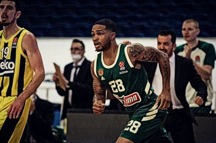 Παναθηναϊκός-Φενέρμπαχτσε: Ο Σάικς παίζει για το δεύτερο μηνιάτικο