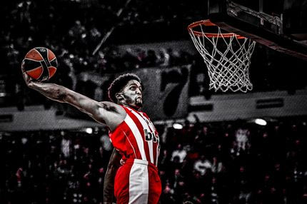 Σε σενάριο και σκηνοθεσία Σακίλ Μακίσικ