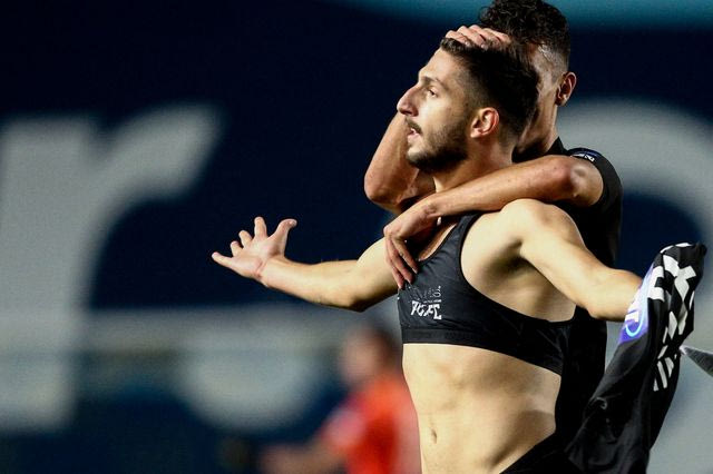 Παναιτωλικός-ΠΑΟΚ: Χωρίς δεσμά, με πίστη και… Μπέκαμ