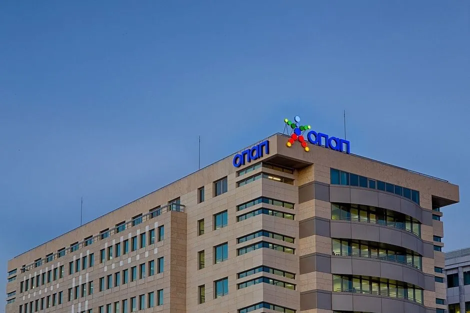 Ο ΟΠΑΠ δωρίζει νοσοκομειακό εξοπλισμό στο «Ιπποκράτειο»  – Μάσκες, γάντια και αντισηπτικά σε Δήμο και Αστυνομία