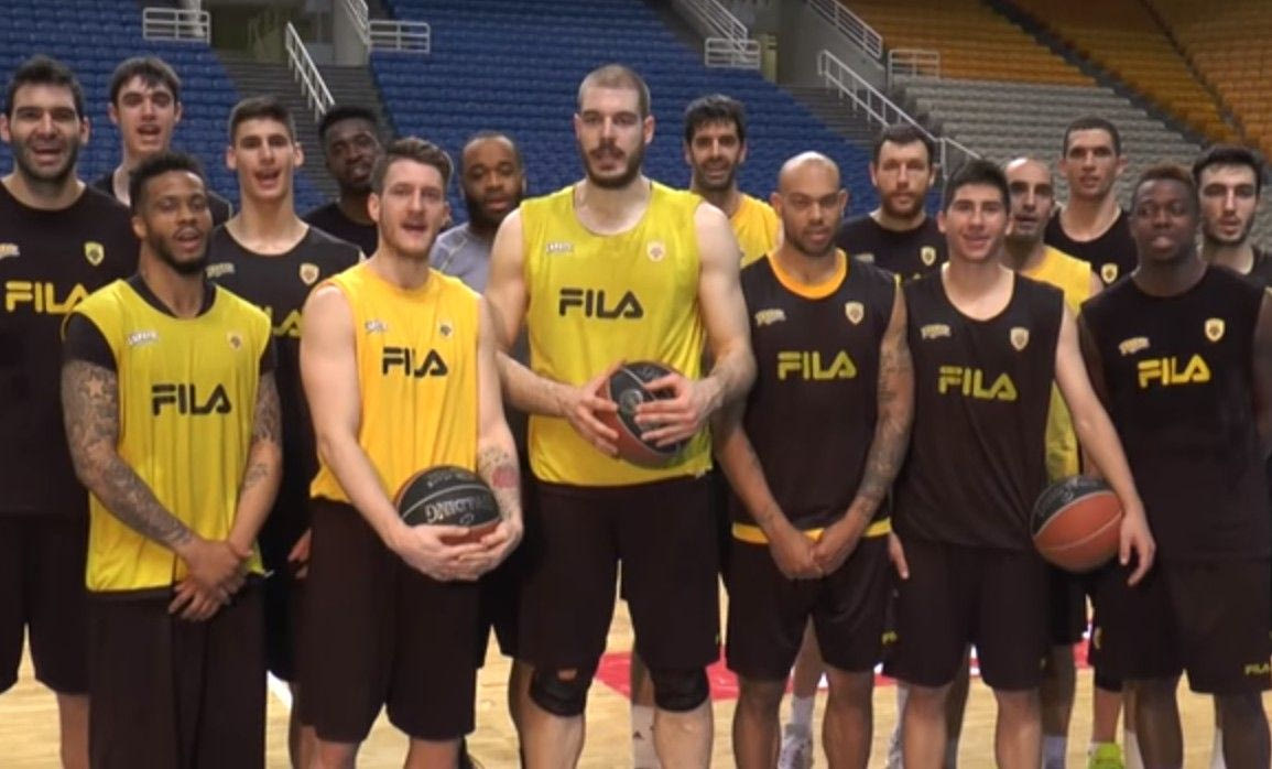 Ευχές και κάλεσμα από τους παίκτες της ΑΕΚ