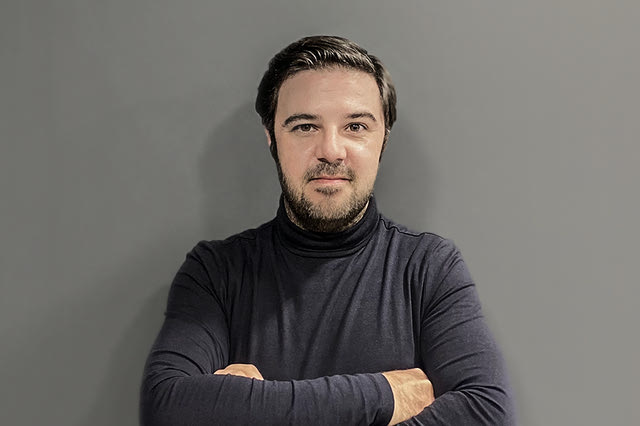 Ο Θοδωρής Κανελλόπουλος Editor-in-chief του Οneman.gr της 24MEDIA