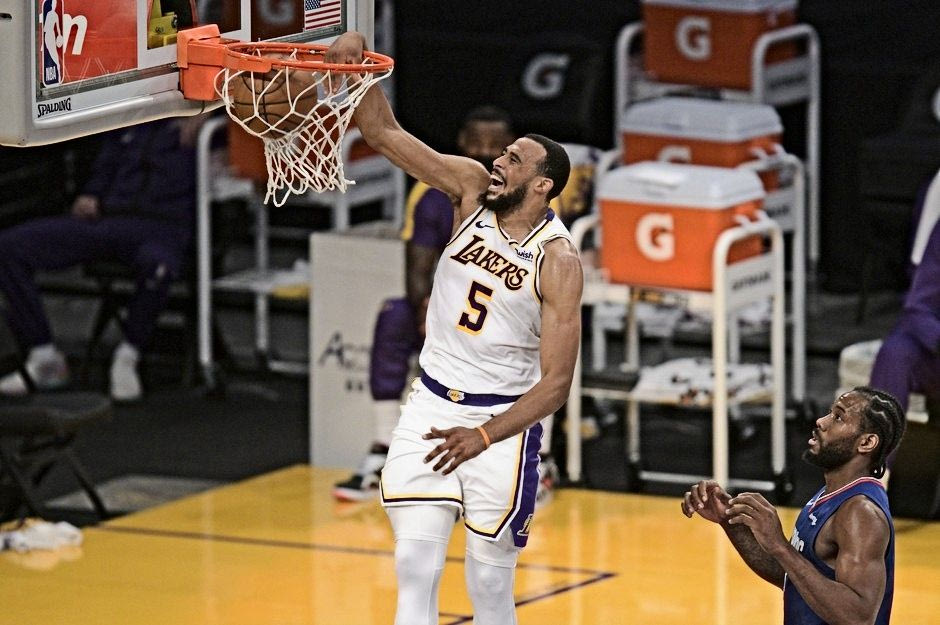 Οι Λέικερς βρήκαν το δικό τους ‘freak’