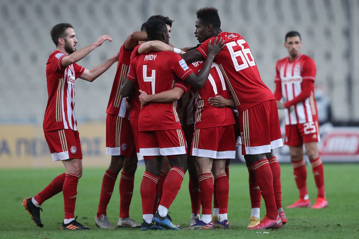 Η Super League και η Premier League συνεχίζονται με ντέρμπι