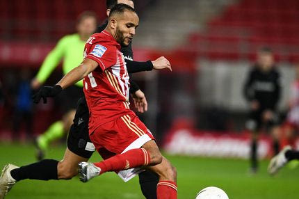 Ο Ολυμπιακός την Αϊντχόφεν, ο ΠΑΟΚ το ποδόσφαιρο