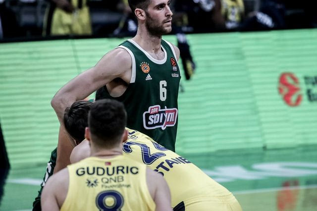 Φενέρμπαχτσε-Παναθηναϊκός: Παρατηρητής με τα χέρια στη μέση