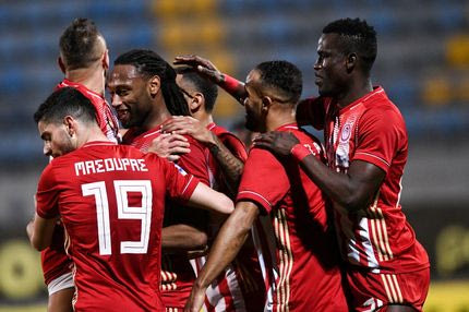 Ο Ολυμπιακός γίνεται καλύτερος χωρίς να έχει αντίπαλο