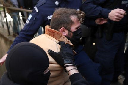 Ο βιασμός της 11χρονης δεν κάνει παιδεραστές όλους τους προπονητές