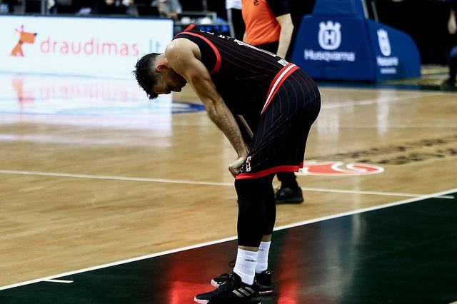 Ζάλγκιρις-Ολυμπιακός: Οι πέντε ‘αυτοκτονίες’ του Κάουνας σε 3 λεπτά