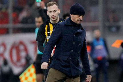 ΑΕΚ: Το ‘όχι άλλο Μπακάκη’ έγινε ‘μέχρι να σβήσει ο ήλιος’