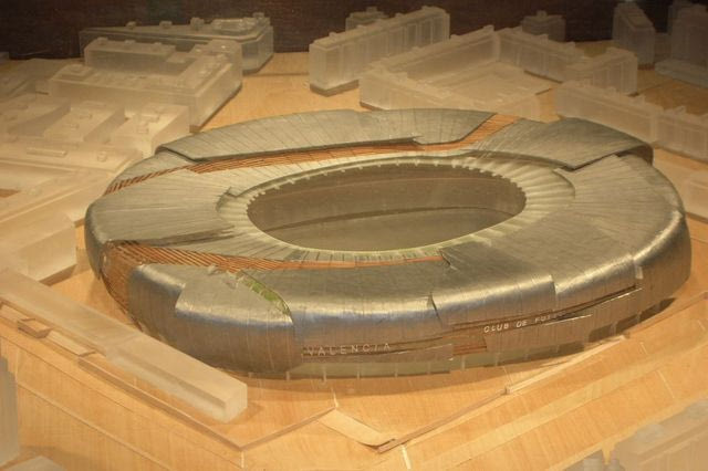 Η Βαλένθια χτίζει γήπεδο 344.000.000 ευρώ εδώ και 12 χρόνια με 4 εργάτες