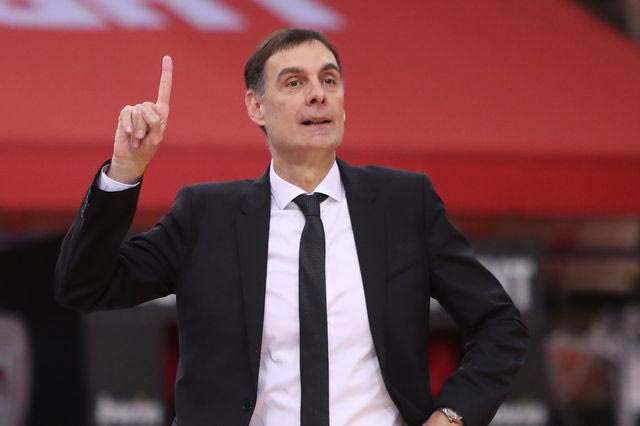 Ο Μπαρτζώκας προσπέρασε τον Σφαιρόπουλο