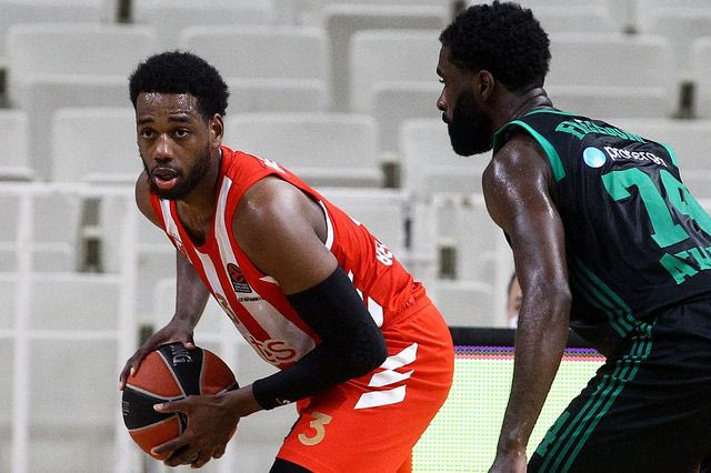 Παναθηναϊκός-Ερ.Αστέρας: Το “I’m here” του Λόιντ έφτασε ως το ΣΕΦ