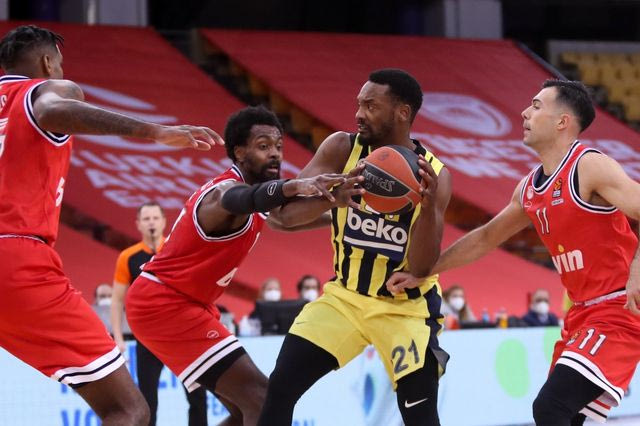 Ολυμπιακός μόνο στα δεύτερα ημίχρονα