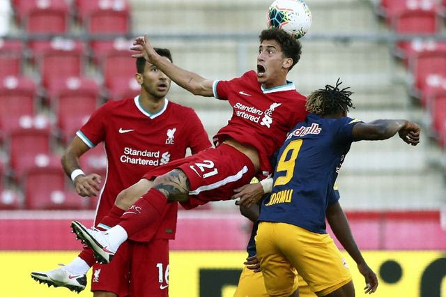 Ο Κλοπ δεν θέλει να ‘βλέπει’ τον Τσιμίκα να παίζει αλλά χάνει το δίκιο του