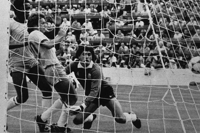 Ο Ζίκο δεν ξεπούλησε τη Celica που κέρδισε το ’81 και την οδηγεί ακόμα