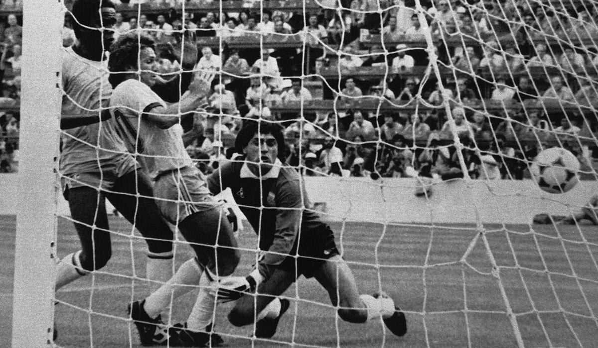 Ο Ζίκο δεν ξεπούλησε τη Celica που κέρδισε το ’81 και την οδηγεί ακόμα