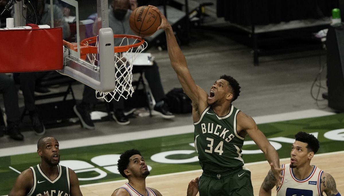 Πως ο Αντετοκούνμπο διέλυσε τους Σανς μέσα στη ρακέτα